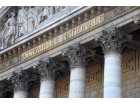 Assemblée nationale, fronton - © www.fotolia.com Richard Villalon Assemblée nationale, fronton - © www.fotolia.com Richard Villalon