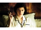 Coco Chanel avec cigarette Coco Chanel avec cigarette